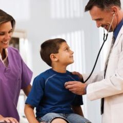 doctor-with-childnurse